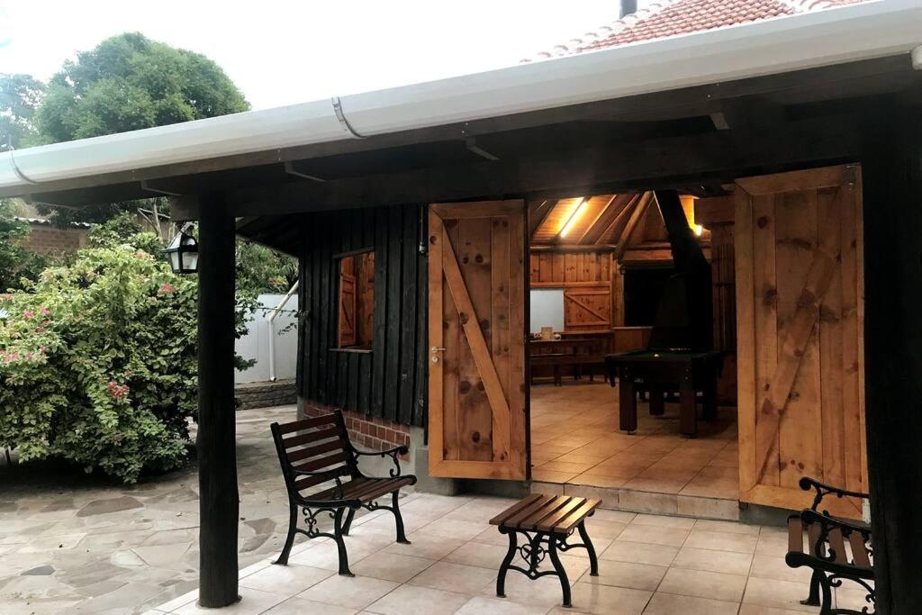 Villa Galpao Rustico No Vale Dos Vinhedos Bento Gonçalves Esterno foto
